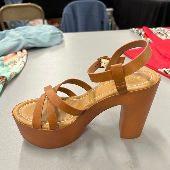 BAMBOO Women's Brown Platform Strappy Heels - Picture 3 of 3